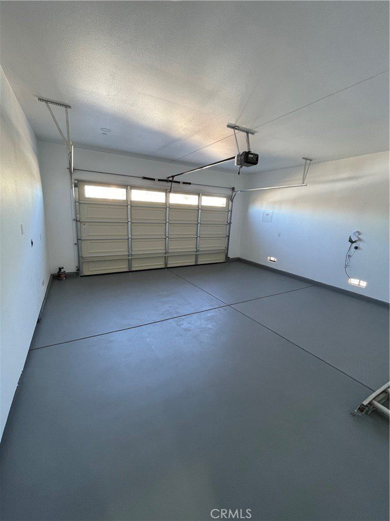 17745 Vista Point. Victorville, CA 92395