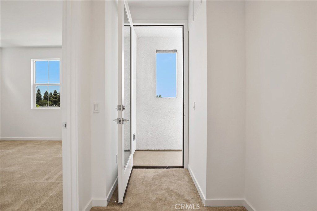 139 Jessup Way. Tustin, CA 92780