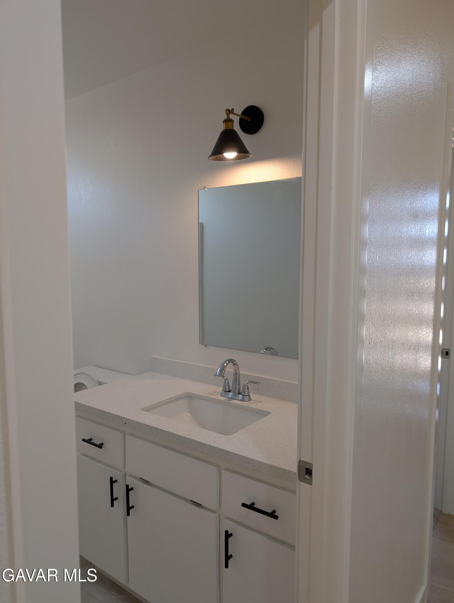 9878 Magnolia Avenue. California City, CA 93505