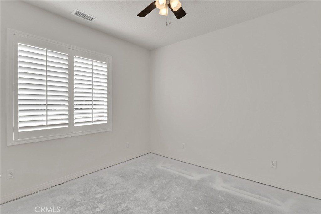 15772 Jasmine Street. Victorville, CA 92395