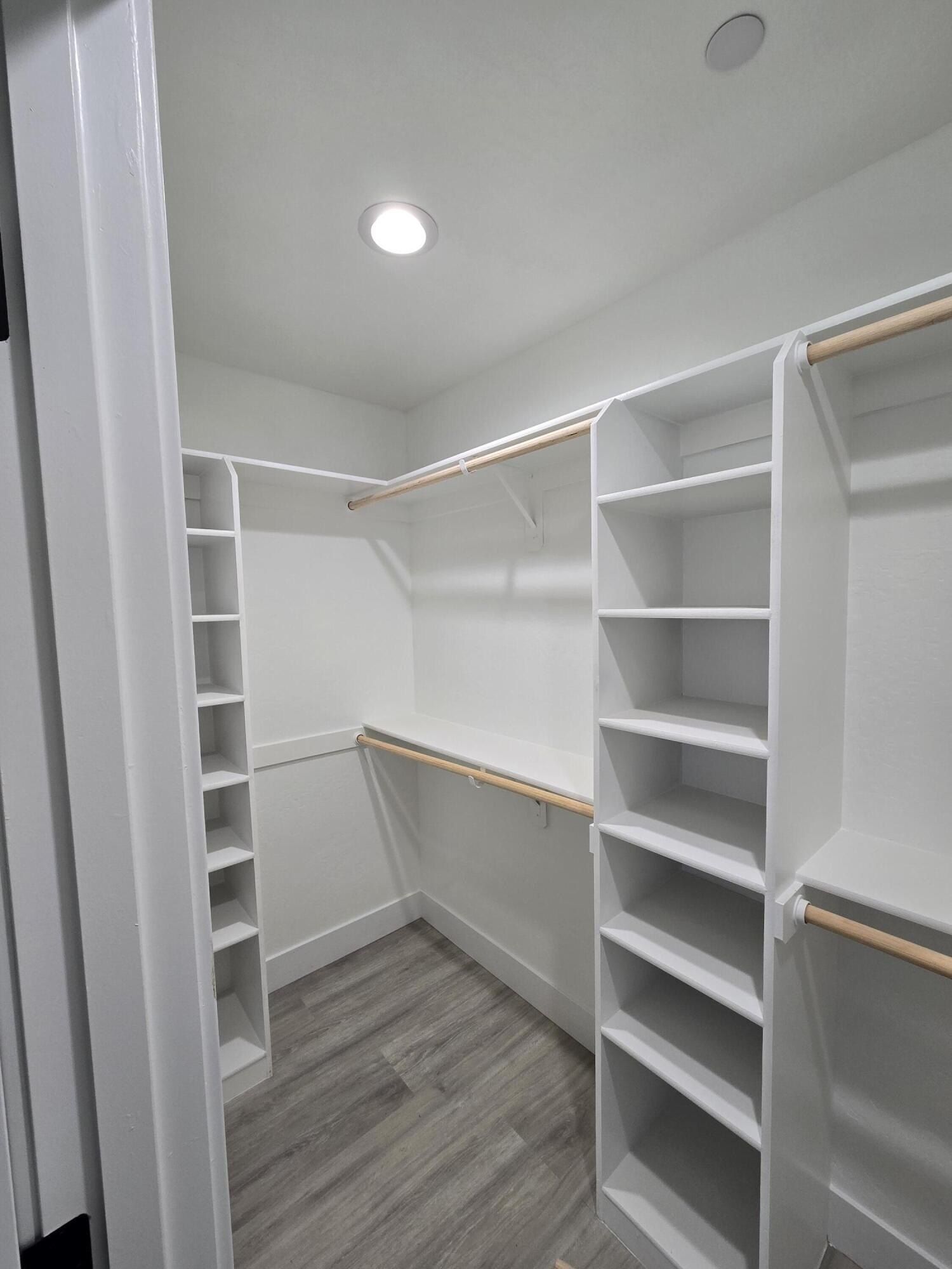 2032 E Pershing Avenue. Visalia, CA 93292