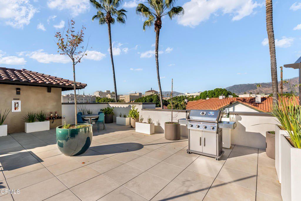 139 S Oak Knoll Avenue. Pasadena, CA 91101