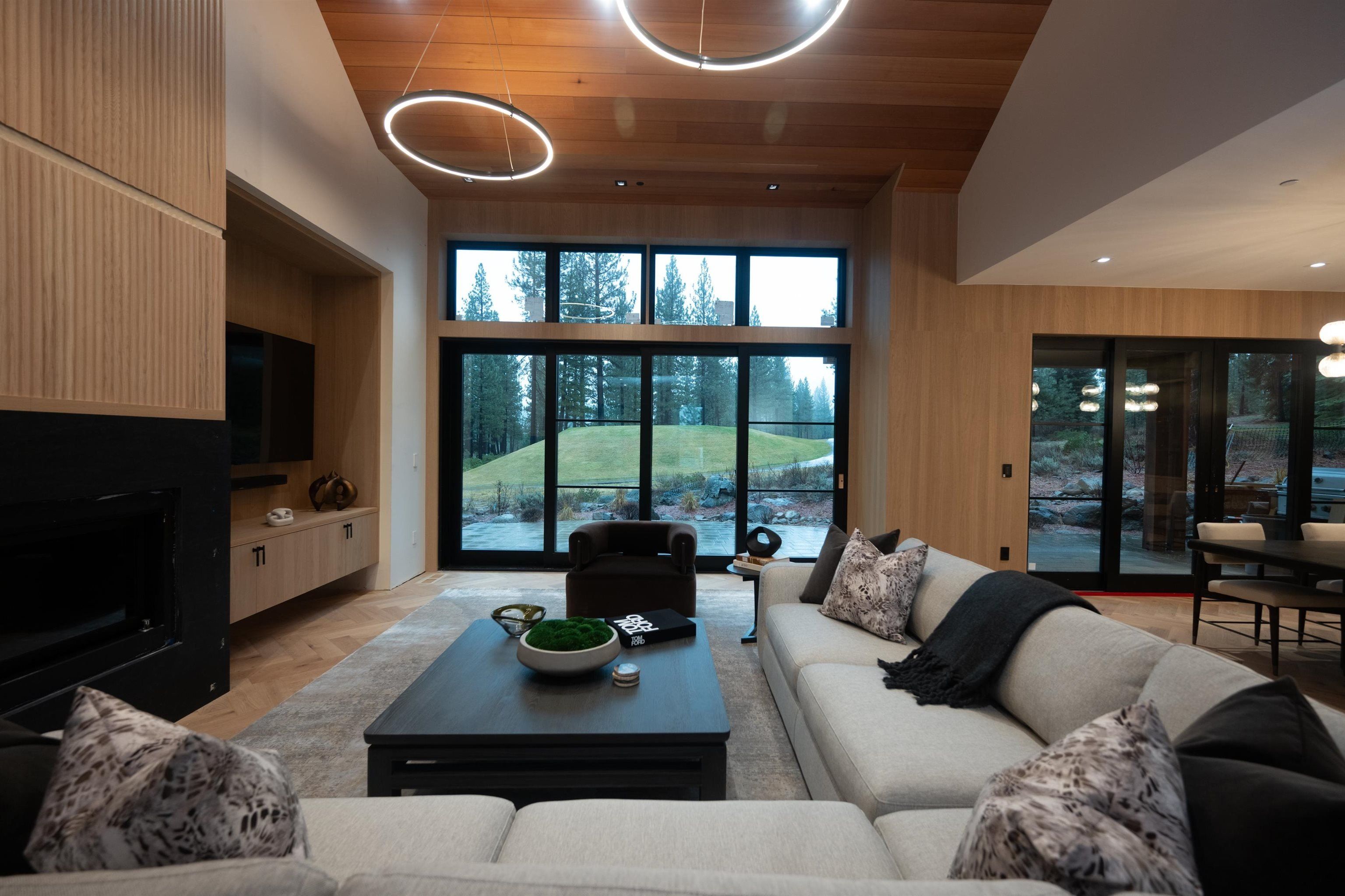 10212 Dick Barter. Truckee, CA 96161