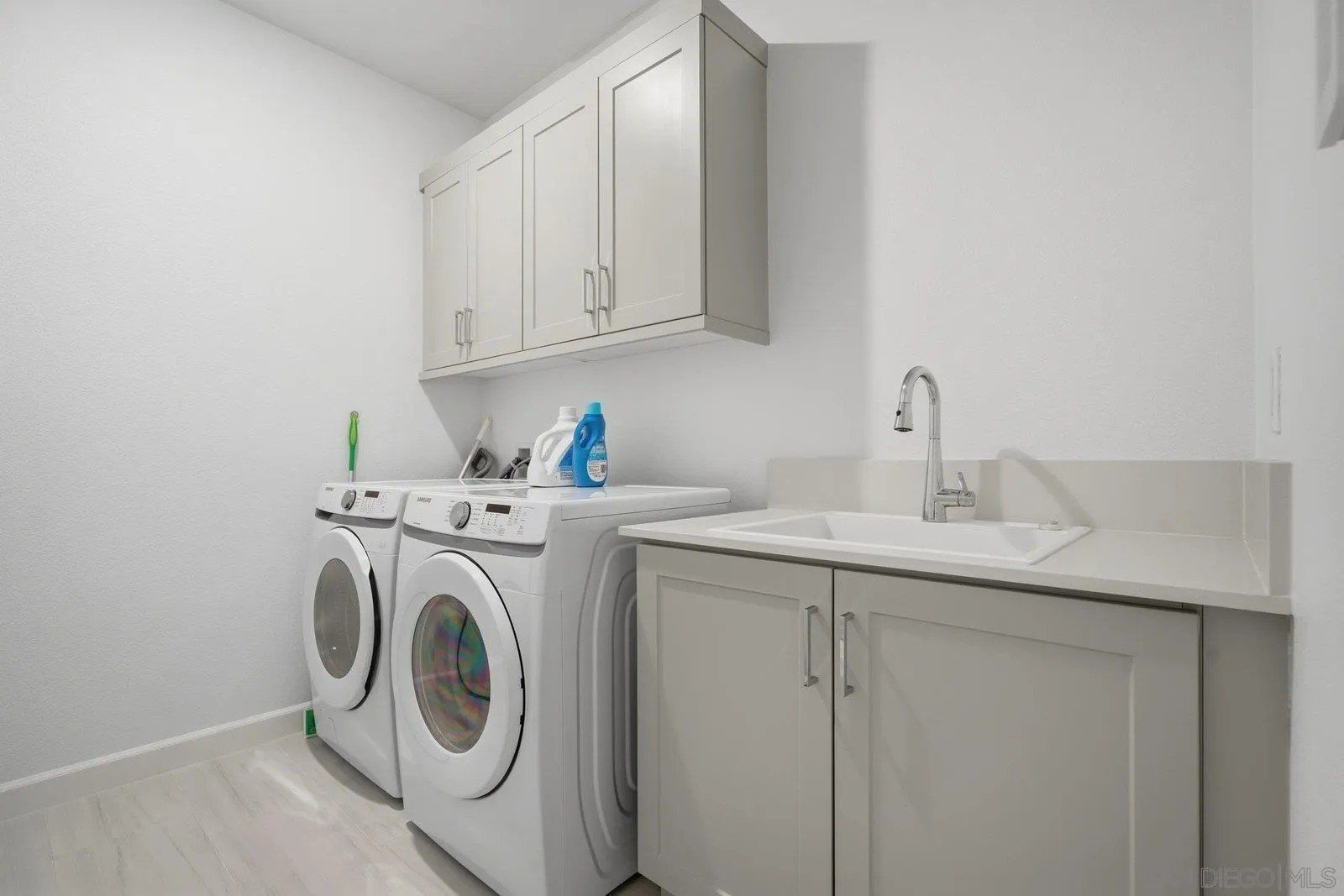 12641 Elizabeth Way. San Diego, CA 92129