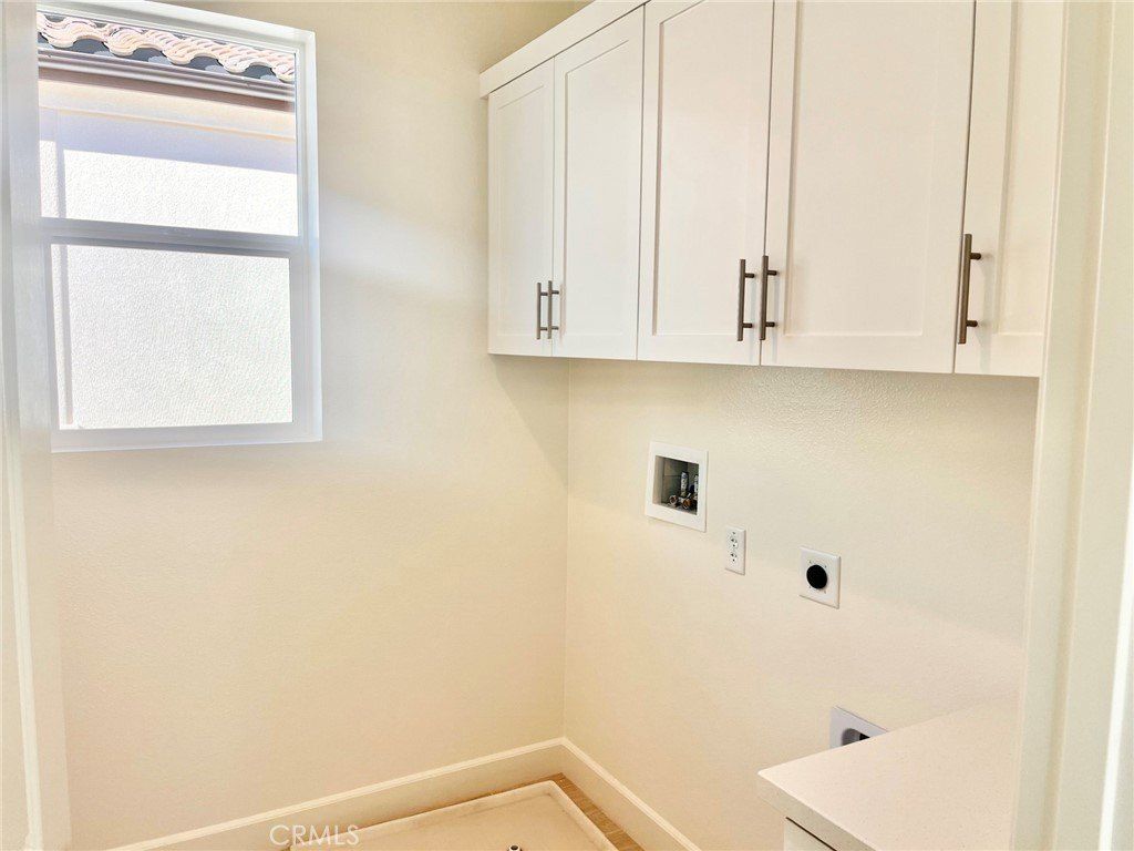 412 Belair Walk. Ventura, CA 93004