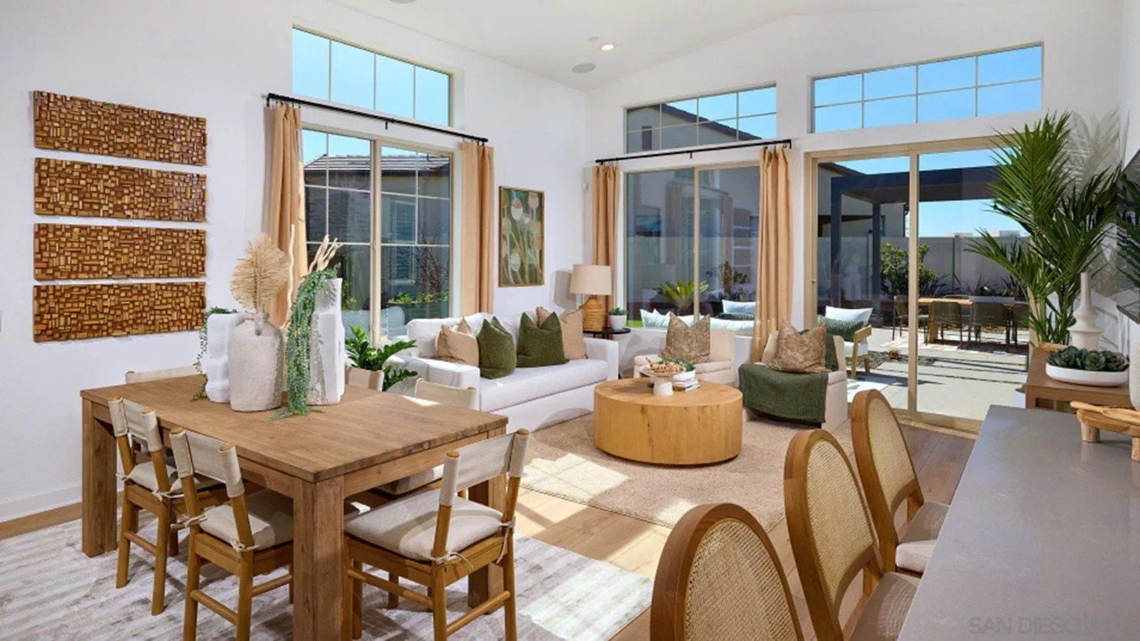 12661 Elizabeth Way. San Diego, CA 92129