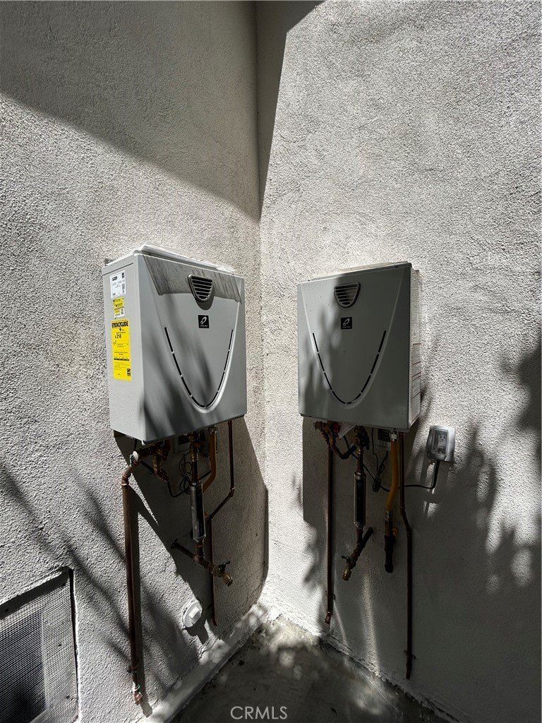 2530 Ganahl. Los Angeles, CA 90033