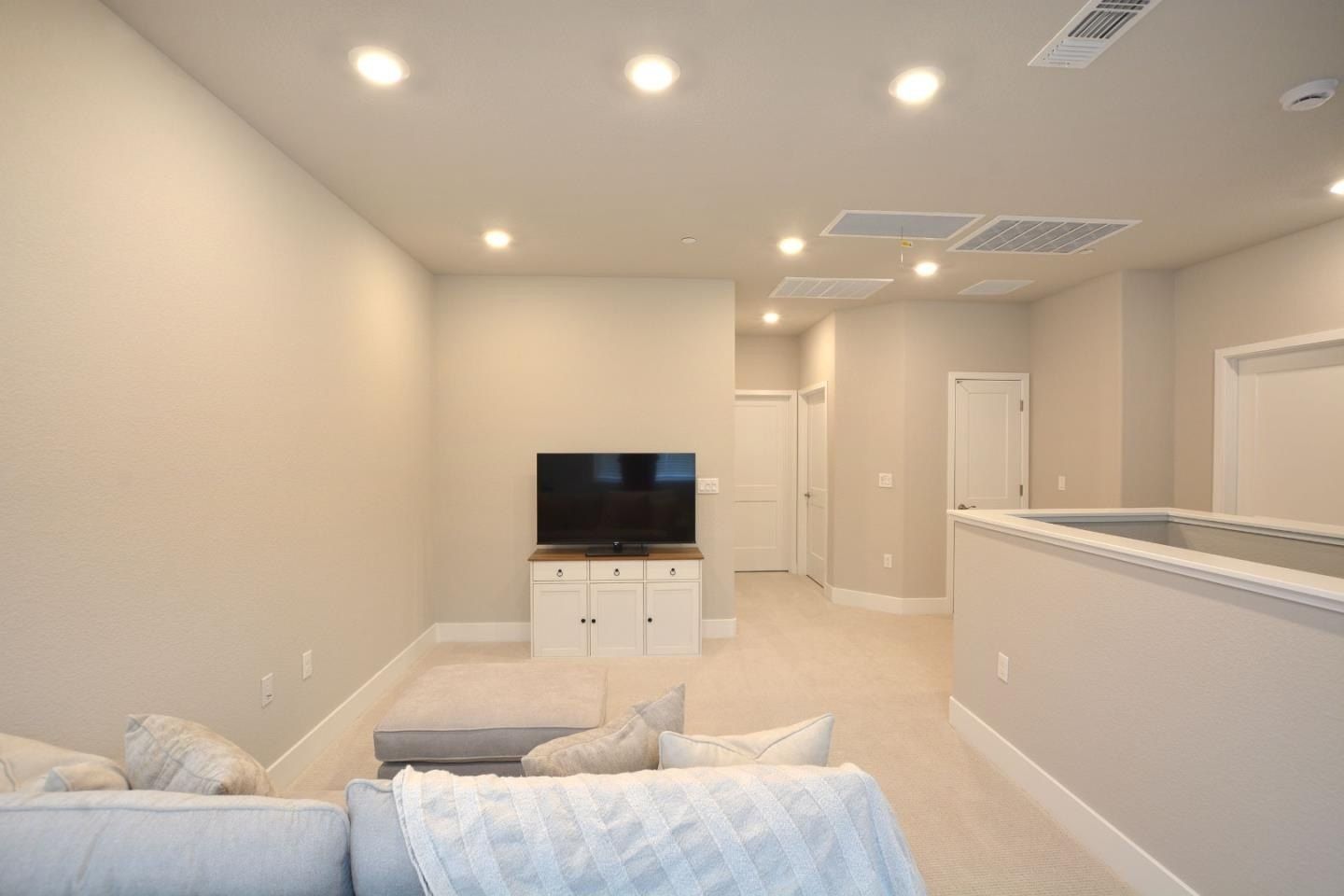 813 Big Range Way. Rocklin, CA 95765