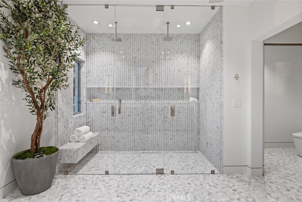 1399 Galaxy Drive. Newport Beach, CA 92660