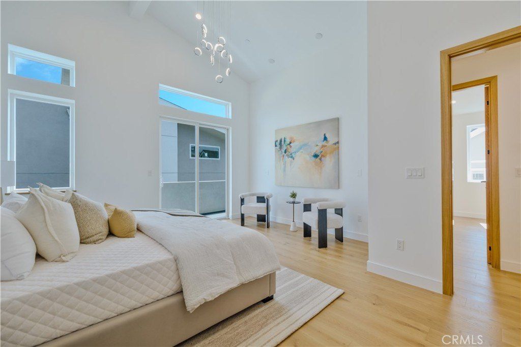 2212 Gates Avenue. Redondo Beach, CA 90278