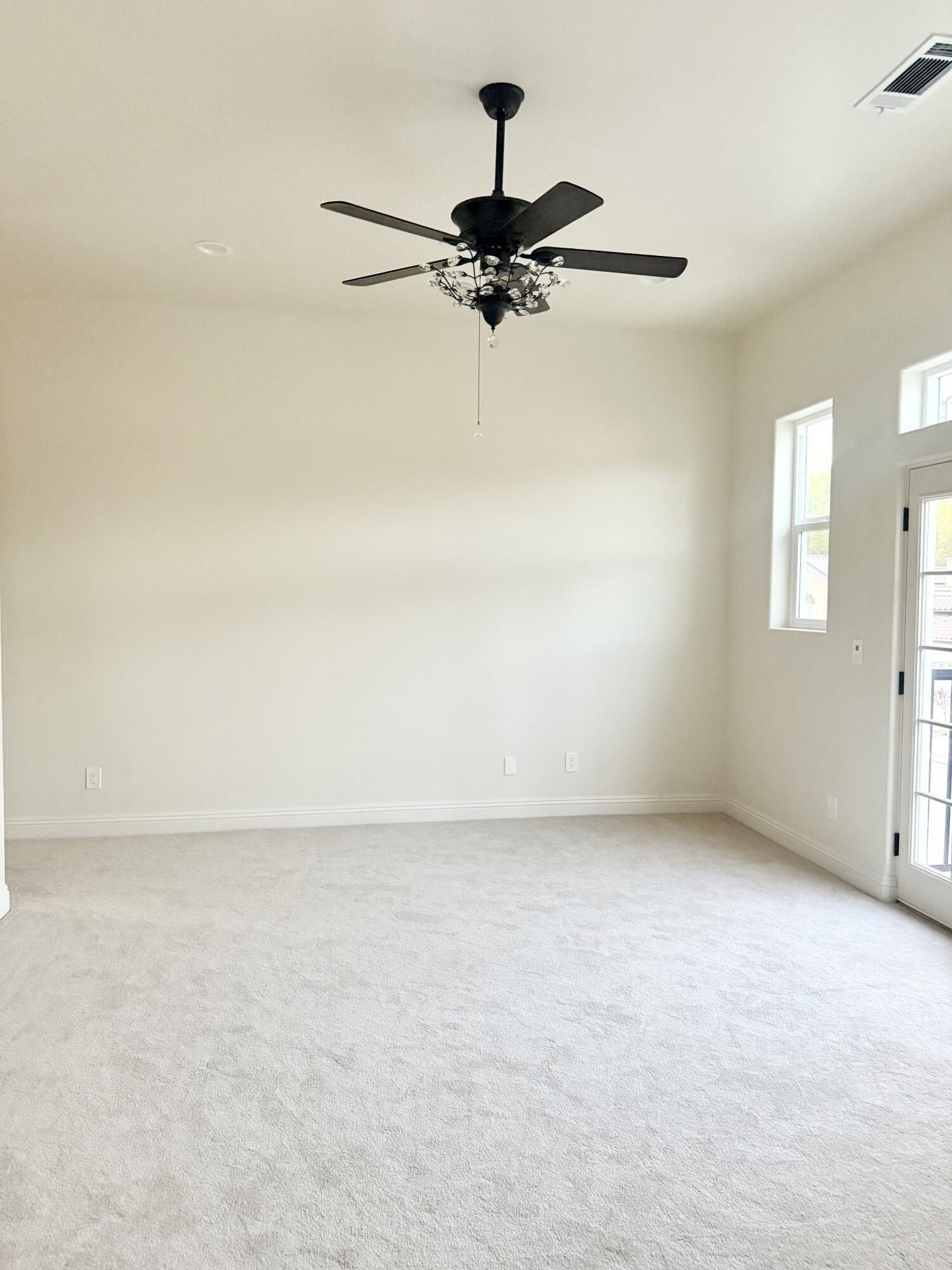 169 Lake Drive. Lemoore, CA 93245