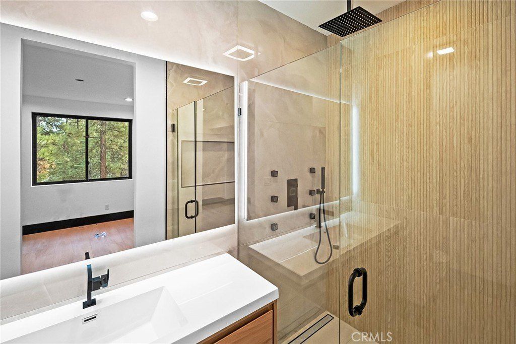 129 Winding Lane. Big Bear City, CA 92314