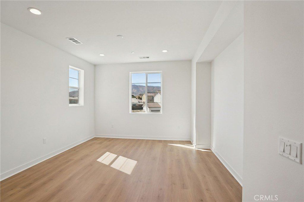 4025 Saddlewood Drive. Palmdale, CA 93551