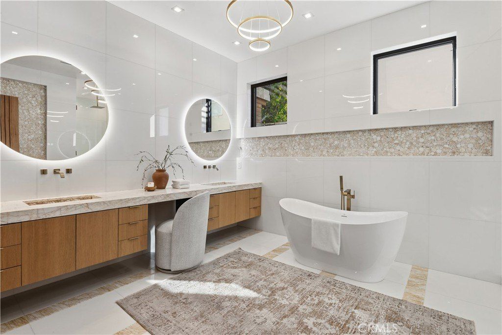 728 Via Somonte. Palos Verdes Estates, CA 90274