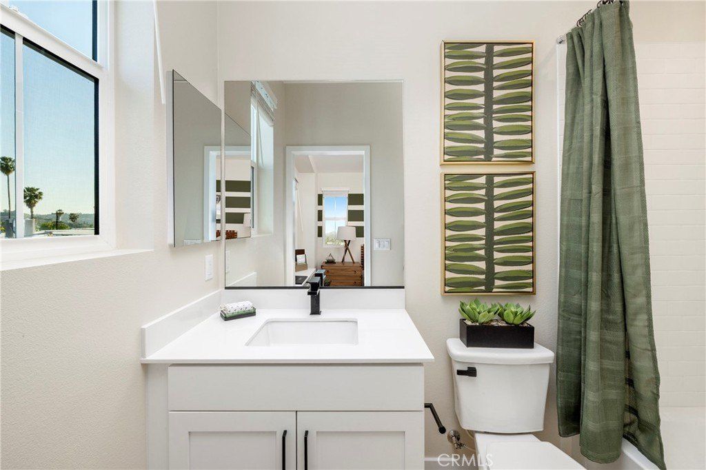 1322 Cantada Court. El Cajon, CA 92019