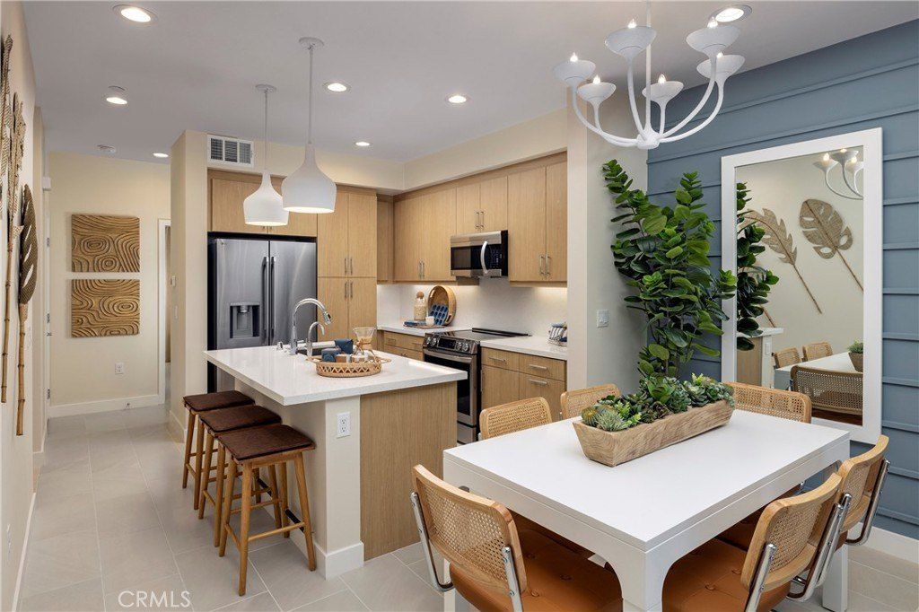 1314 Cantada Court. El Cajon, CA 92019