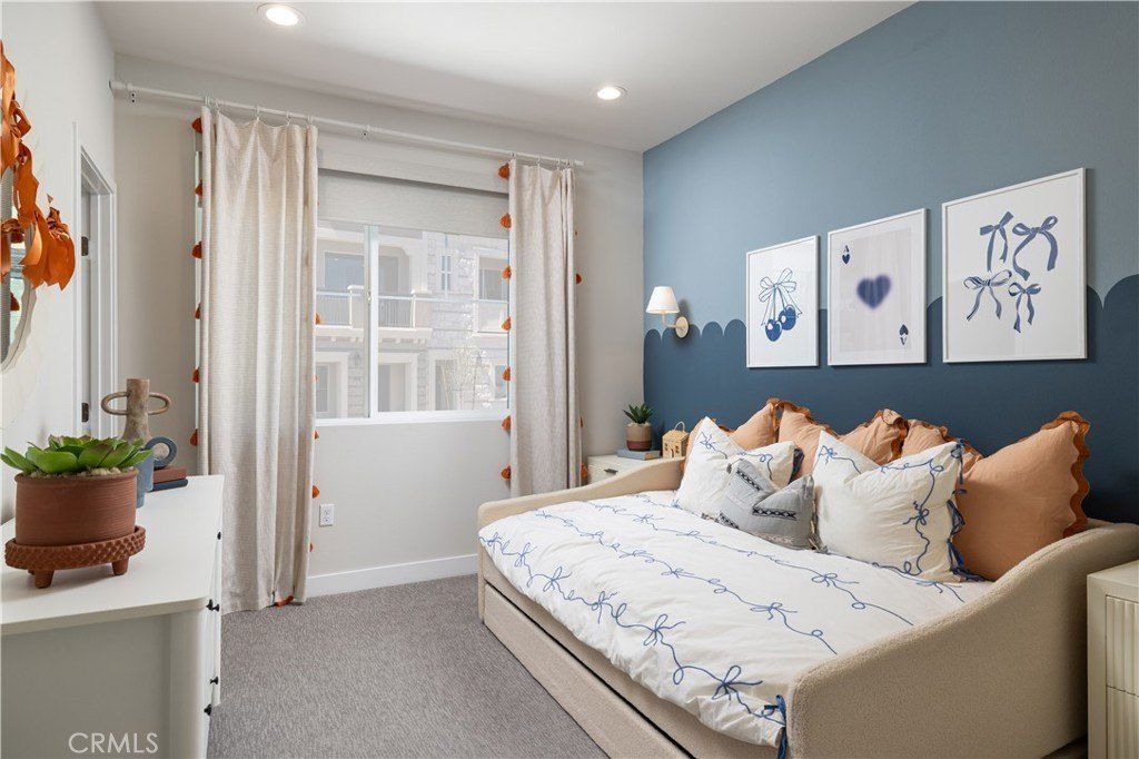 103 N First Avenue. Upland, CA 91786