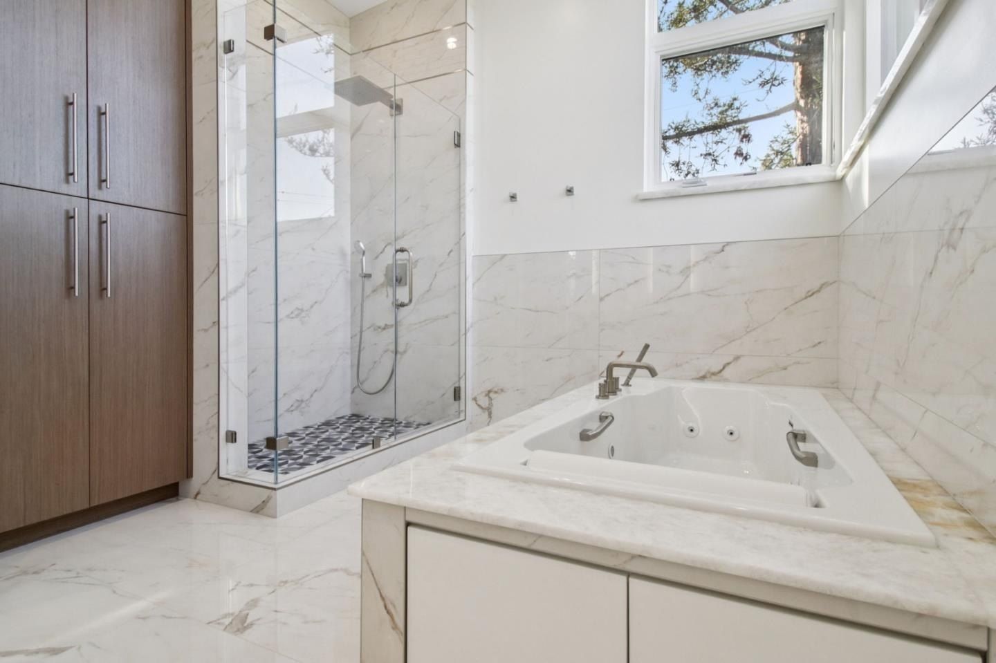 2200 Saint Francis Dr. Palo Alto, CA 94303