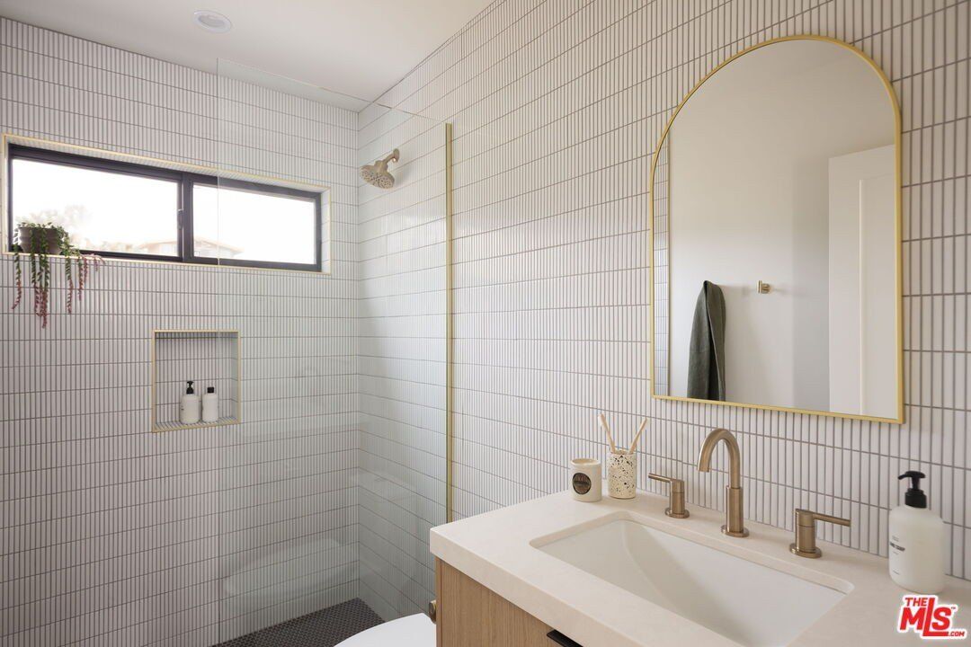 7192 Mount Shasta Ave. Joshua Tree, CA 92252