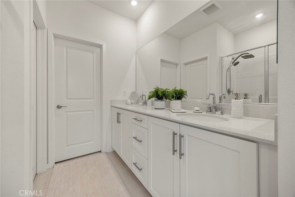 1968 Via De La Luna. Placentia, CA 92870