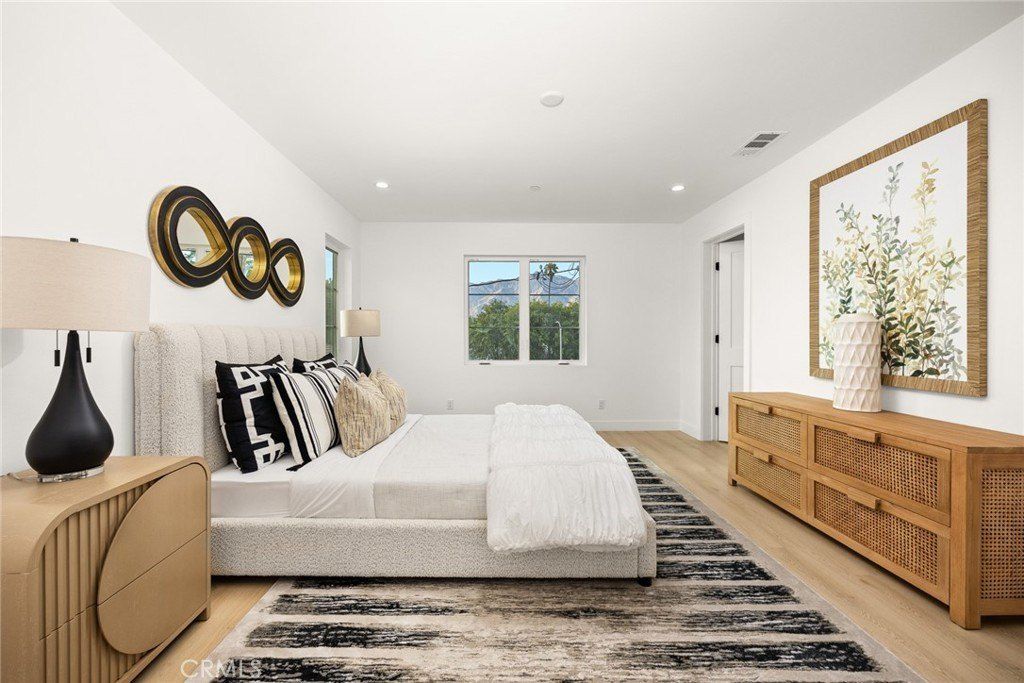 905 Sunset Boulevard. Arcadia, CA 91007