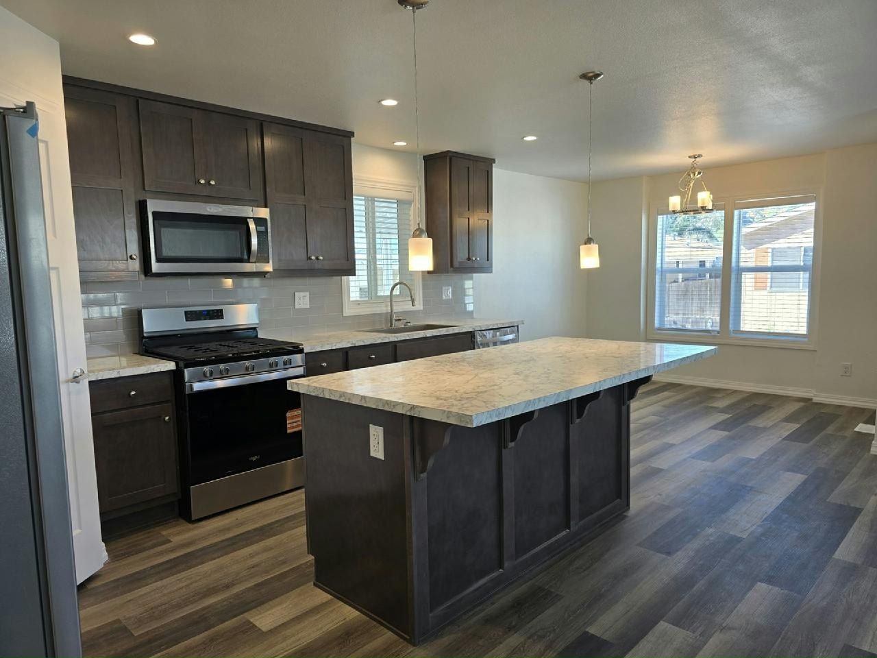 4901 Green River Rd. Corona, CA 92878