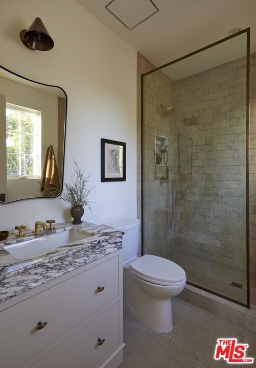 4338 Rhodes Ave. Studio City, CA 91604