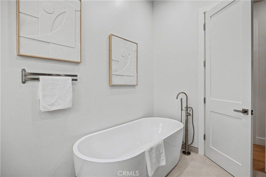 2205 Marshalfield. Redondo Beach, CA 90278