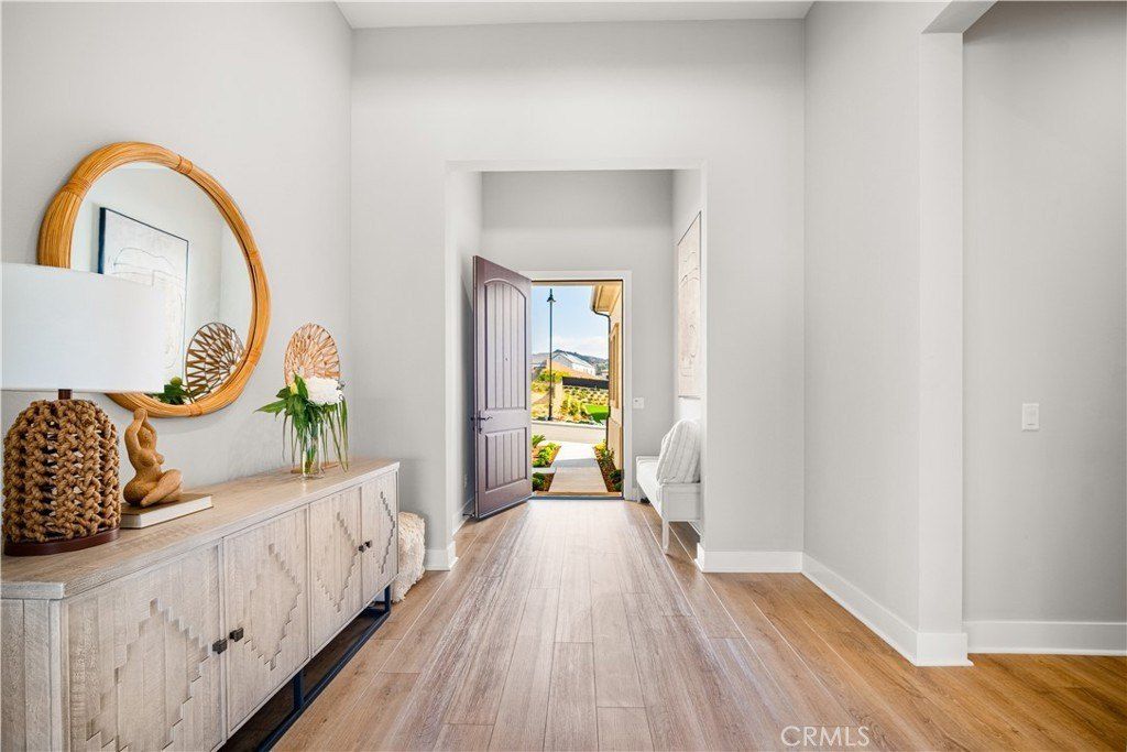 12043 Red Hawk Lane. Porter Ranch, CA 91326