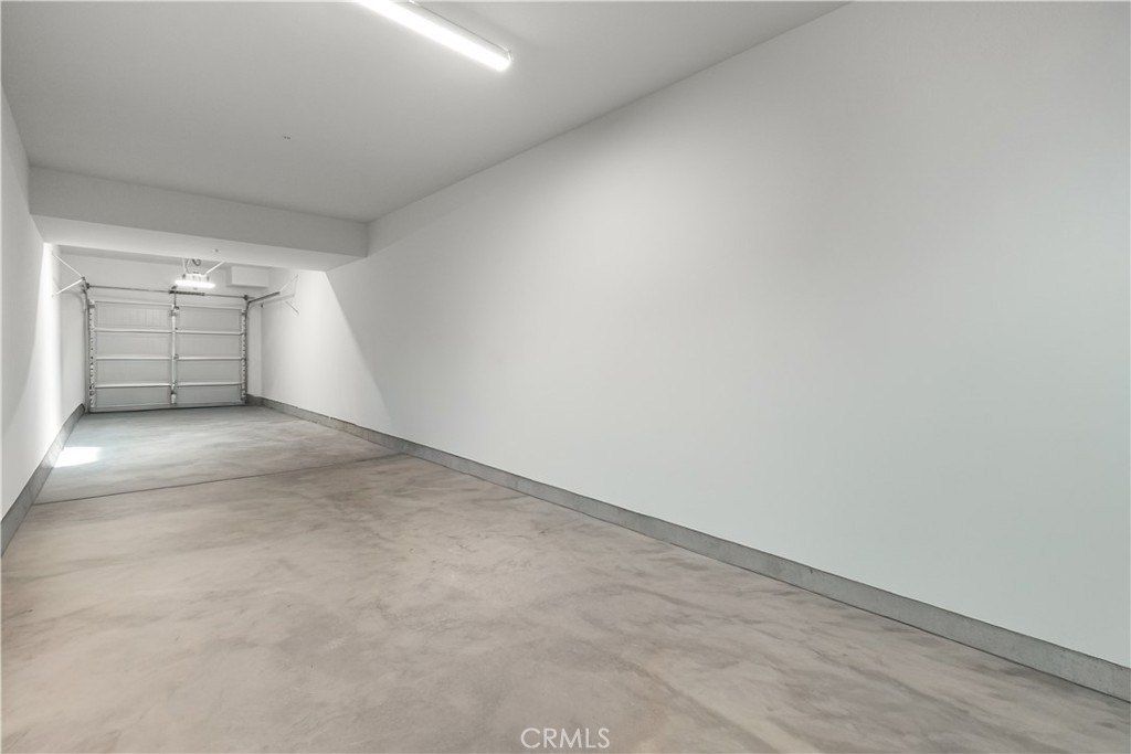 6123 Valentina Way. Eastvale, CA 92880