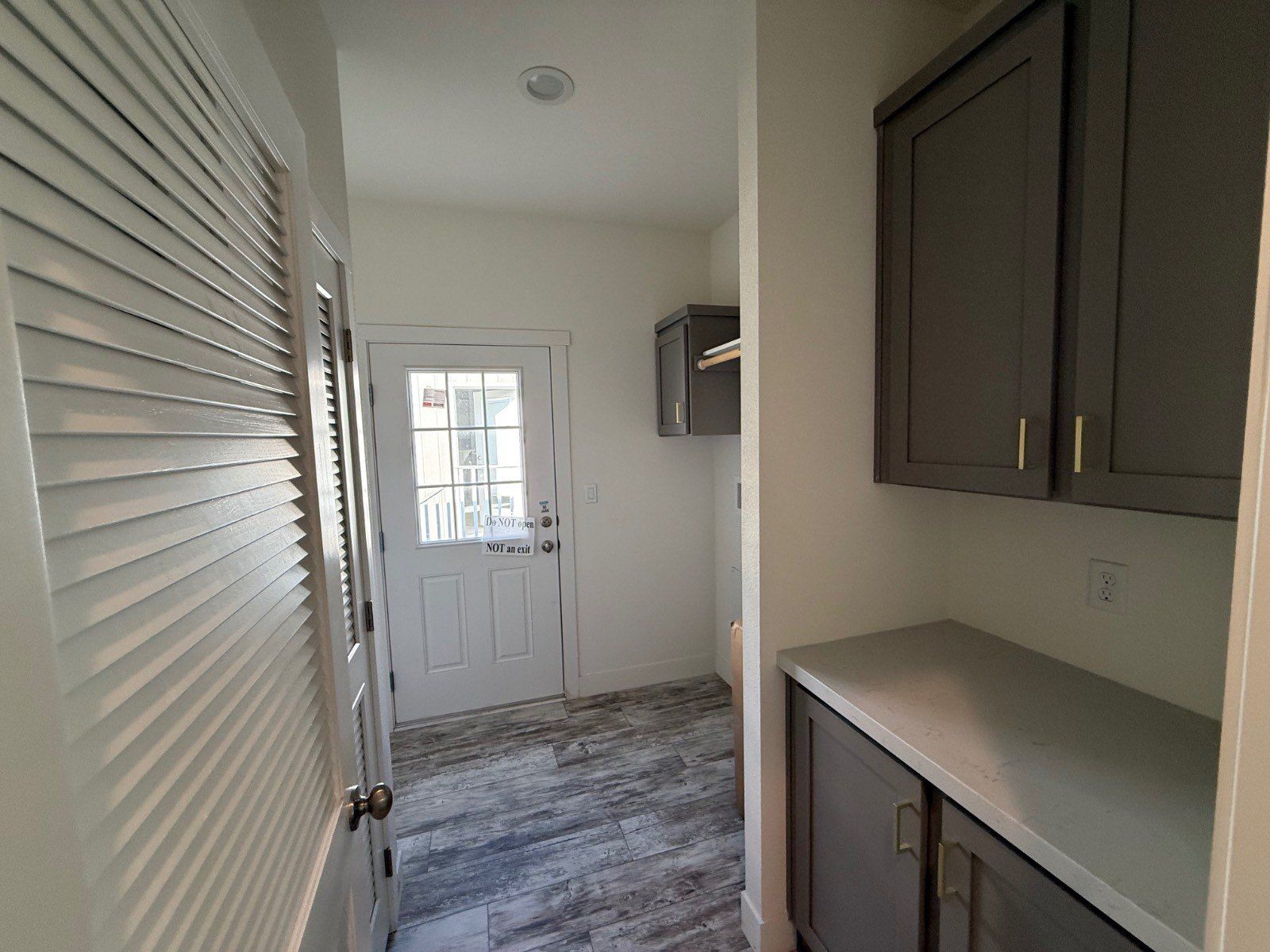 1476 Esplanade Ave. Hemet, CA 92545