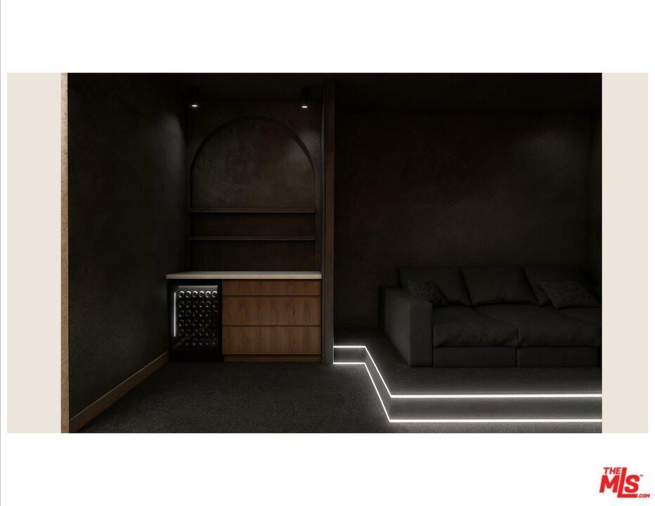 11912 Charnock Rd. Los Angeles, CA 90066