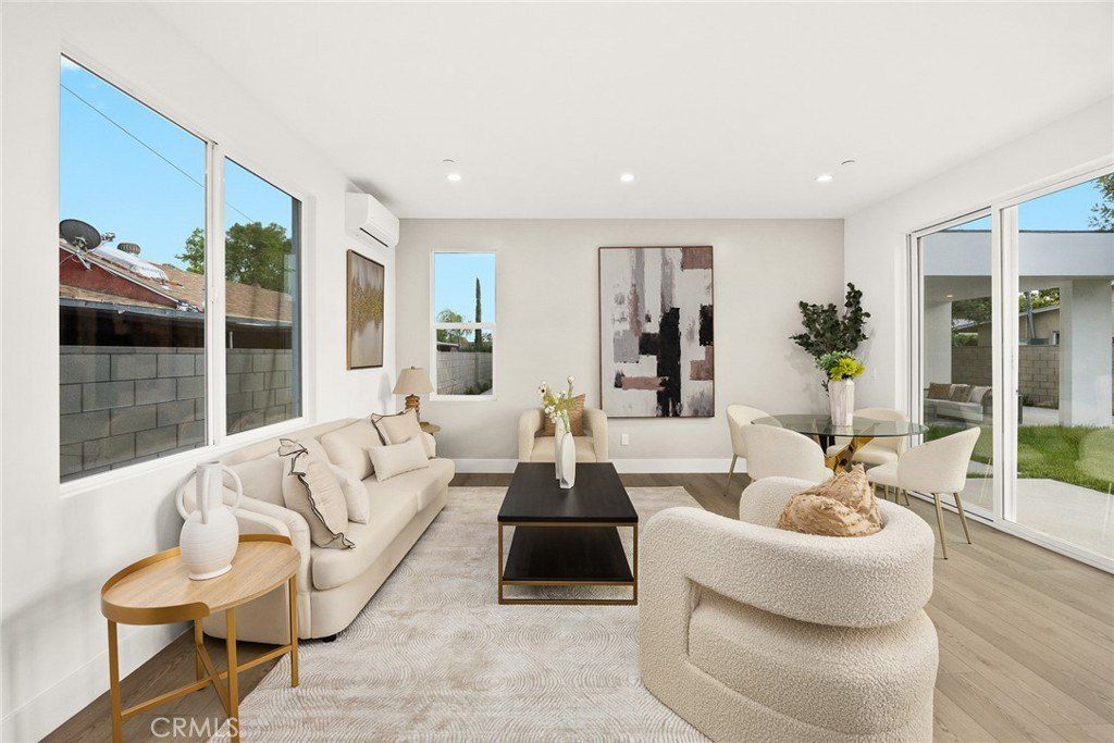 3815 Sycamore Street. Pasadena, CA 91107