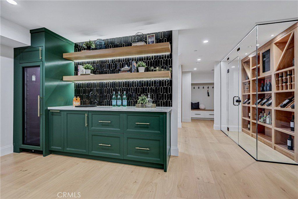 1801 Pine Avenue. Manhattan Beach, CA 90266