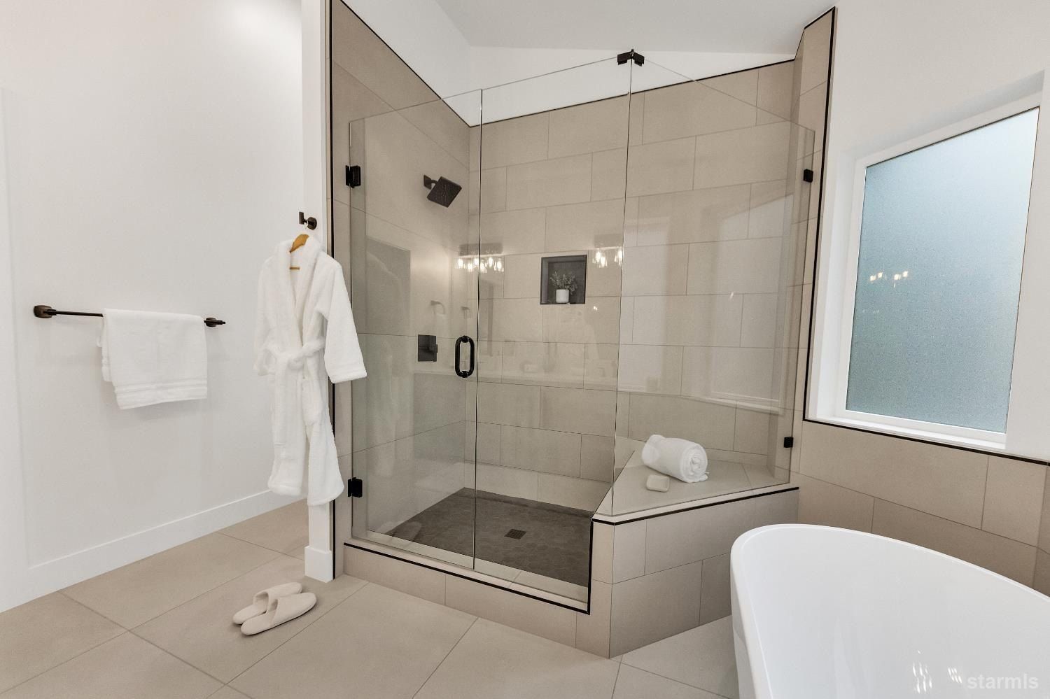 1639 Zapotec Drive. South Lake Tahoe, CA 96150