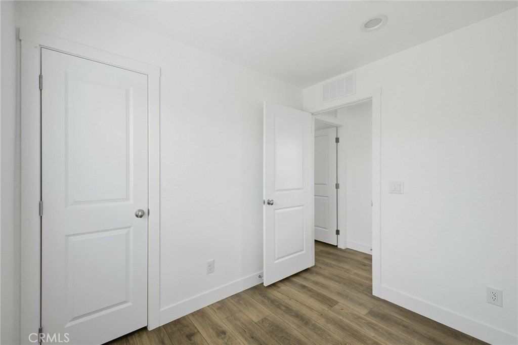 18411 Valley Boulevard. Bloomington, CA 92316