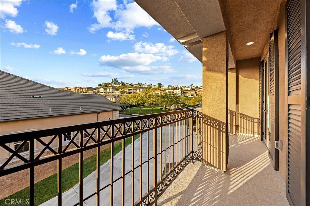 1592 Sunset View. Lake Forest, CA 92679