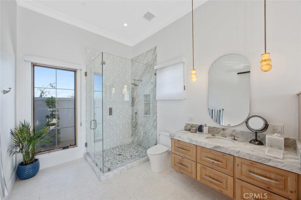 277 Crestview Avenue. Camarillo, CA 93010