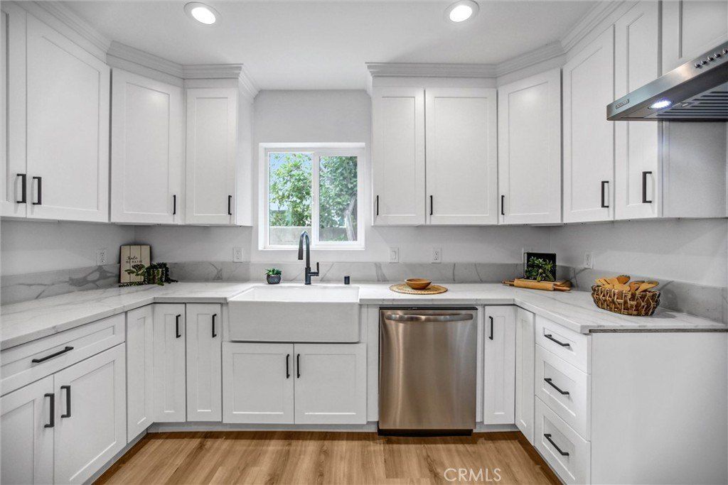 723 Chestnut Avenue. Los Angeles, CA 90042