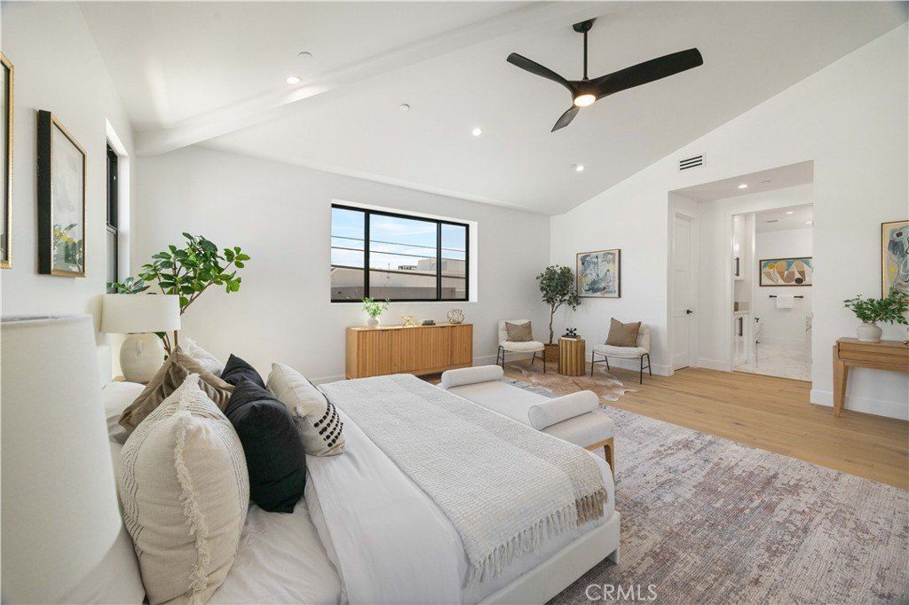 22002 Ocean Avenue. Torrance, CA 90503