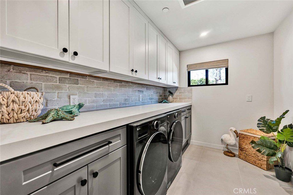 3262 Ruth Elaine. Rossmoor, CA 90720