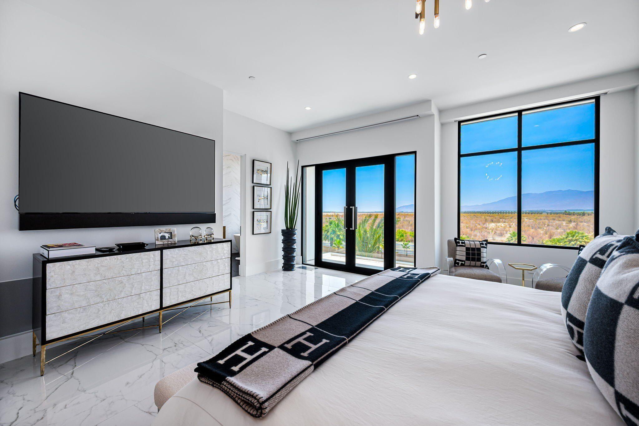 86804 Rogers Way. Thermal, CA 92274