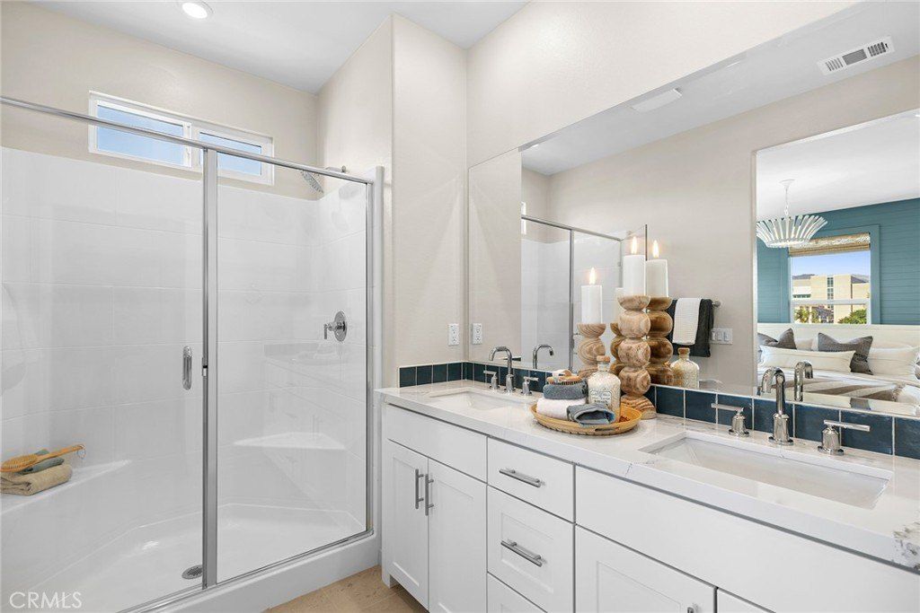 641 E Mission Boulevard. Pomona, CA 91766