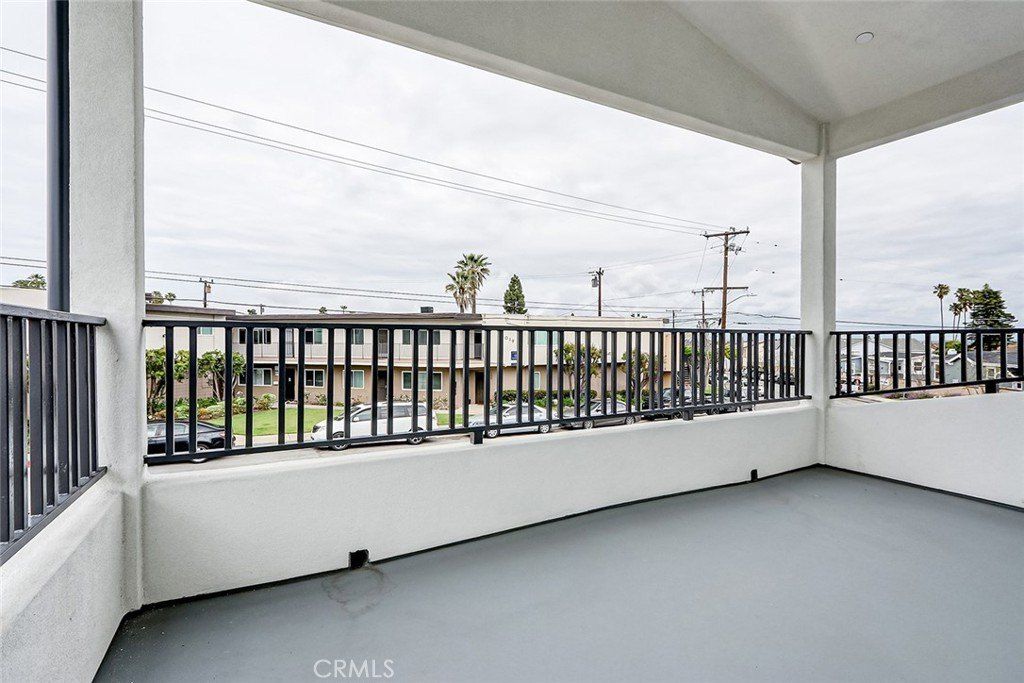 26016 Oak Street. Lomita, CA 90717