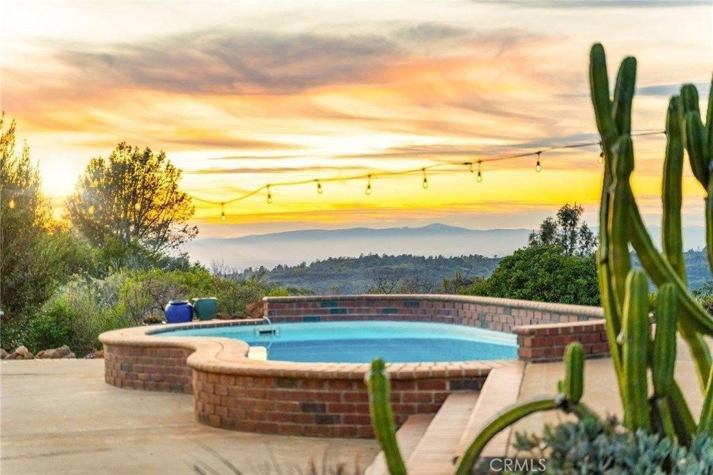 10441 Doe Mill. Chico, CA 95928