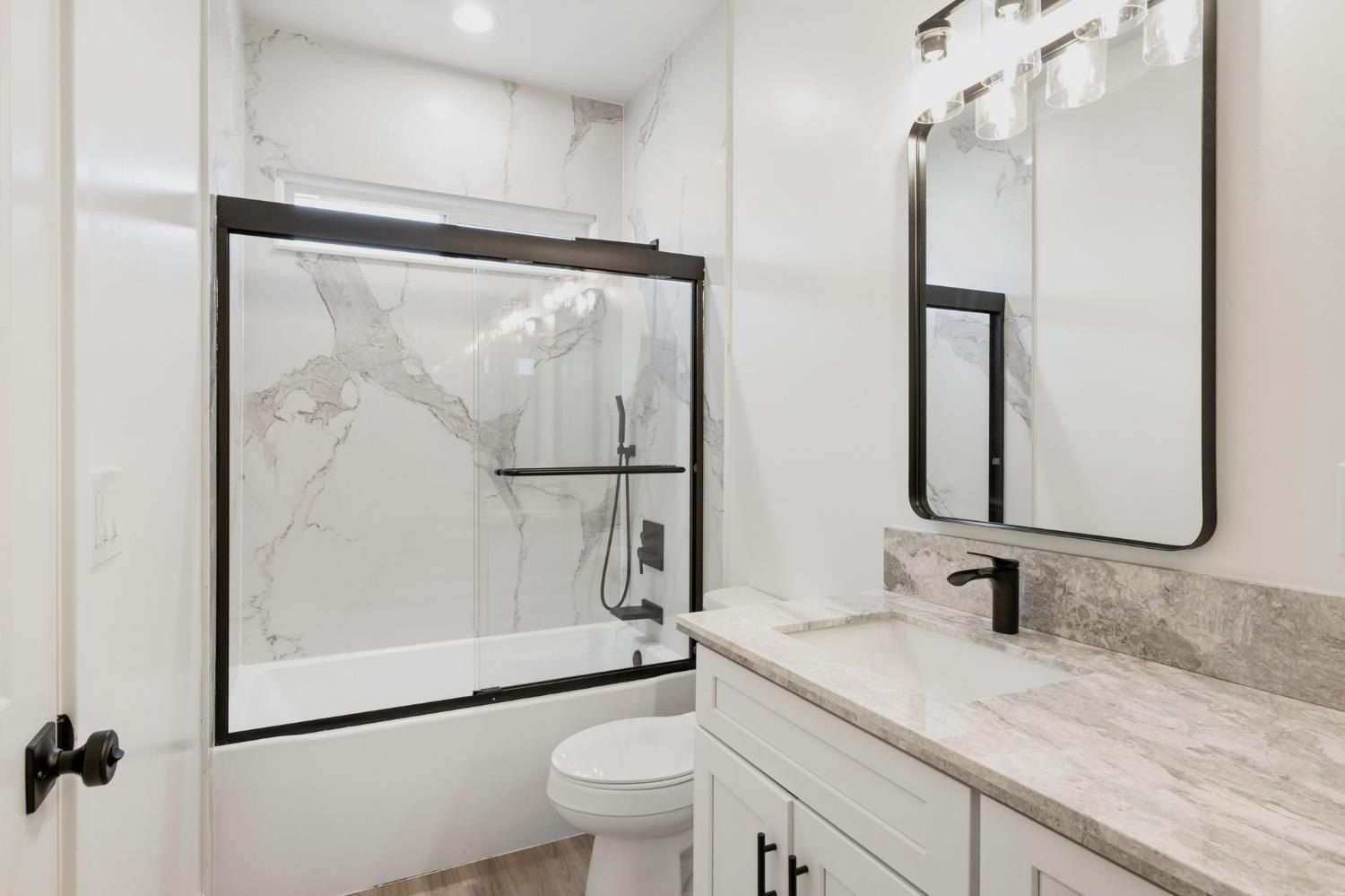 502 9Th St. Orange Cove, CA 93646