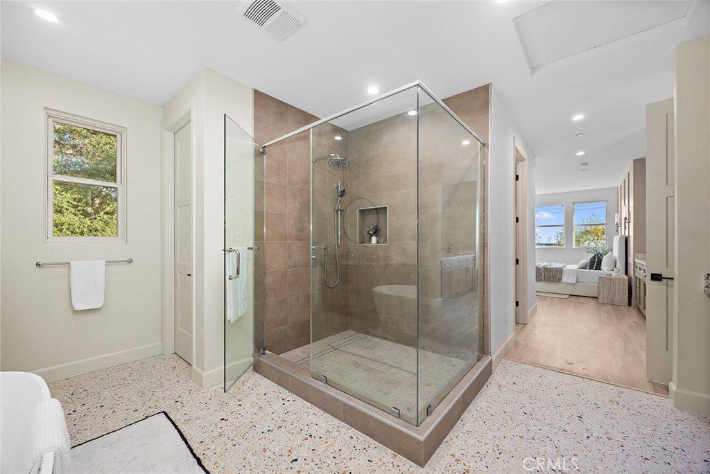 608 Baldwin Court. Sierra Madre, CA 91024