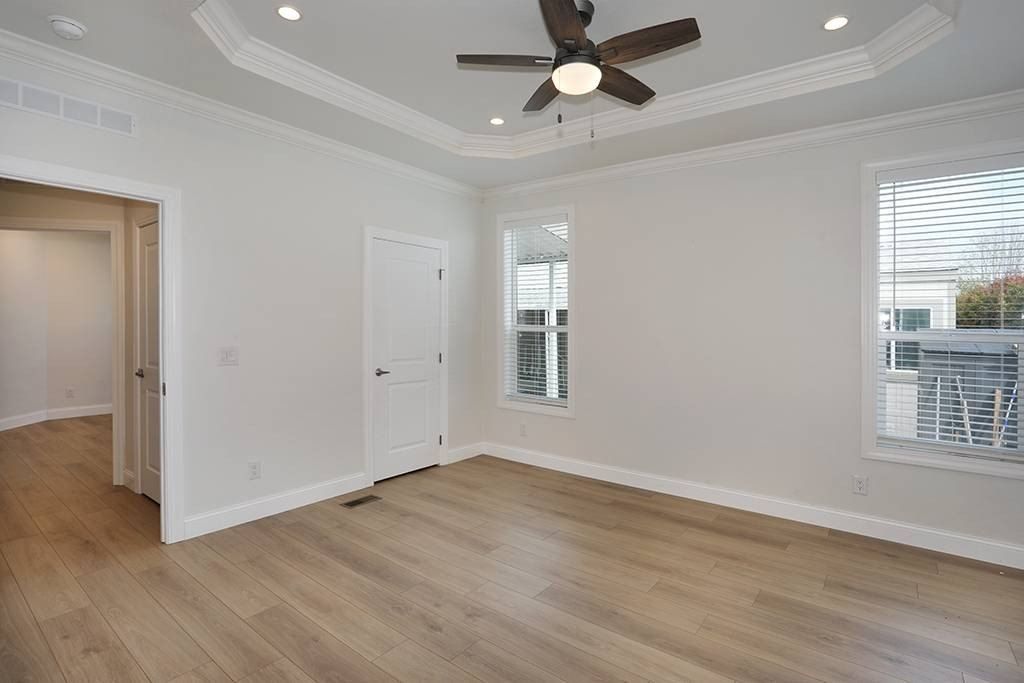 129 La Ronda. Tustin, CA 92780