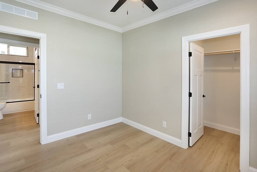 46 Estrella. Tustin, CA 92780