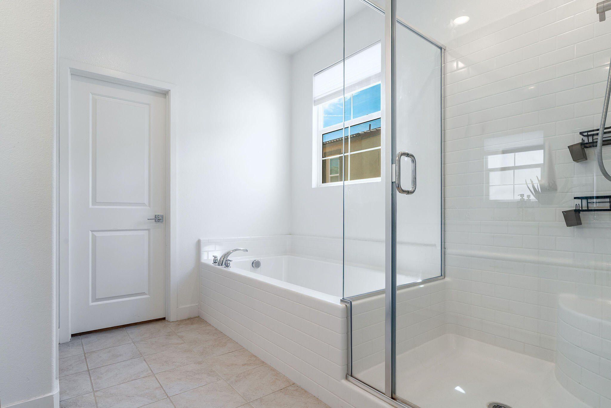 41183 Emory Lane. Palm Desert, CA 92211